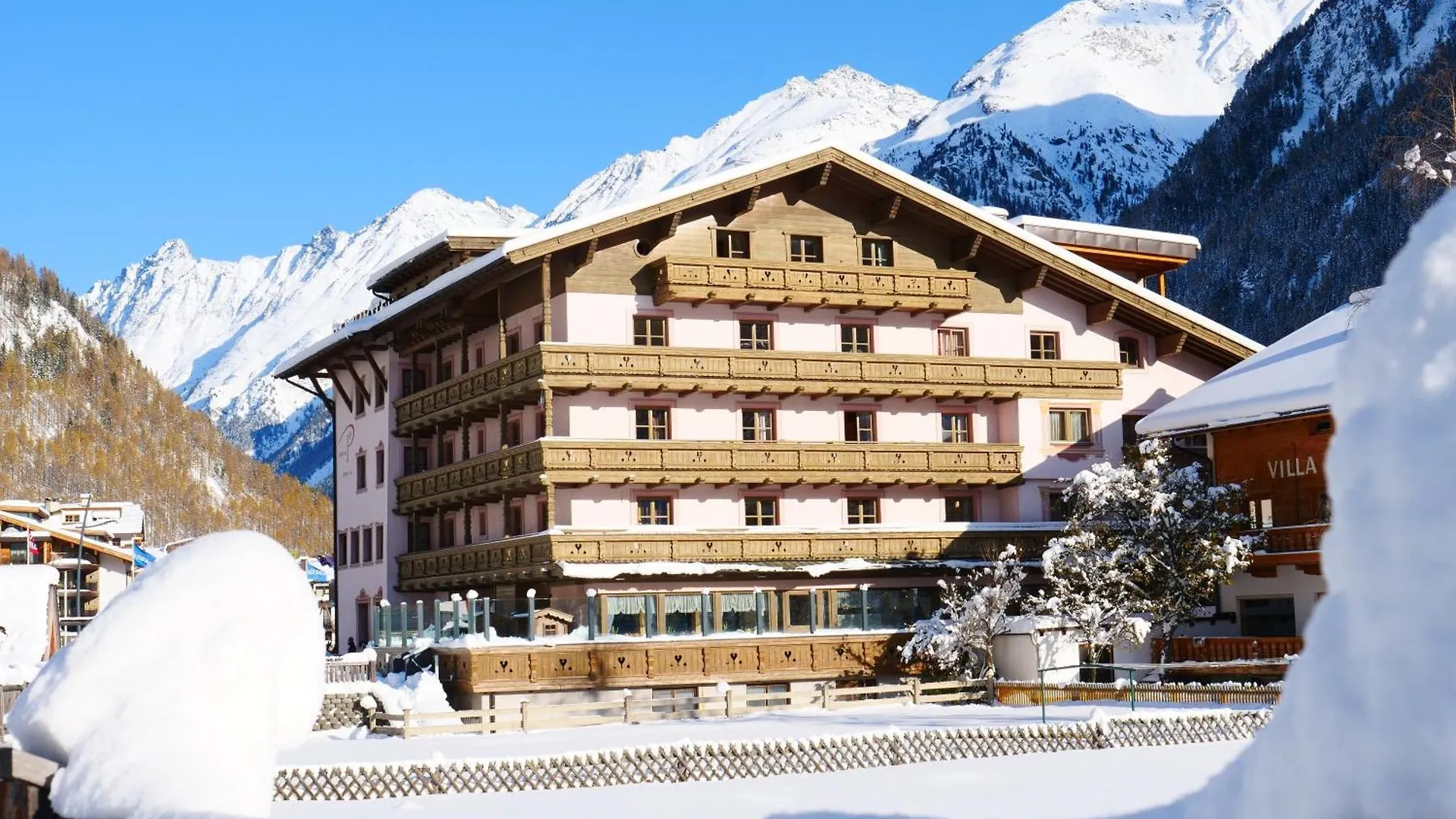 Parkhotel Sölden 3*,